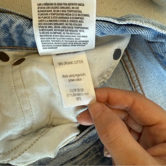 AGOLDE 90s loose mid rise shorts, size 30 waist - Picture 9 of 11